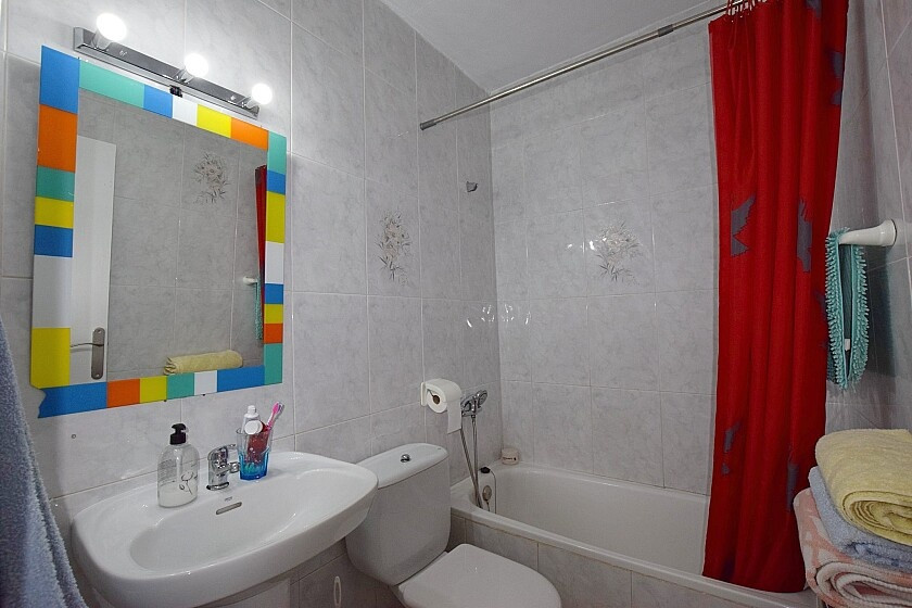 Se vende Villa - Chalet de 6 dormitorios en Costa Blanca, Alicante, España