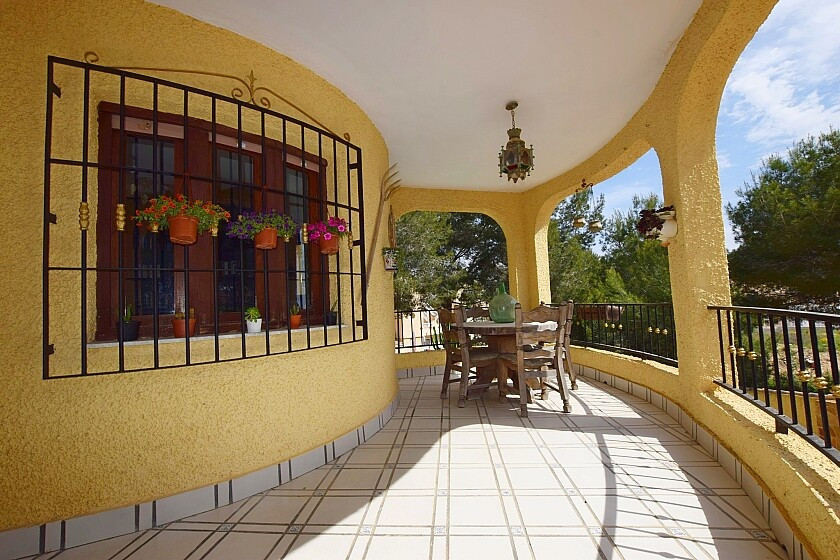 Se vende Villa - Chalet de 6 dormitorios en Costa Blanca, Alicante, España
