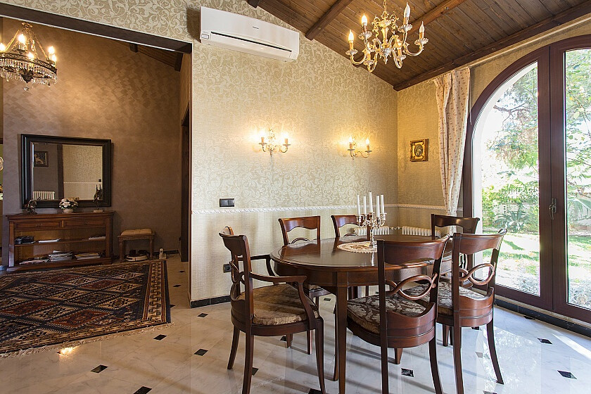 Se vende Villa - Chalet de 4 dormitorios en Costa Blanca, Alicante, España