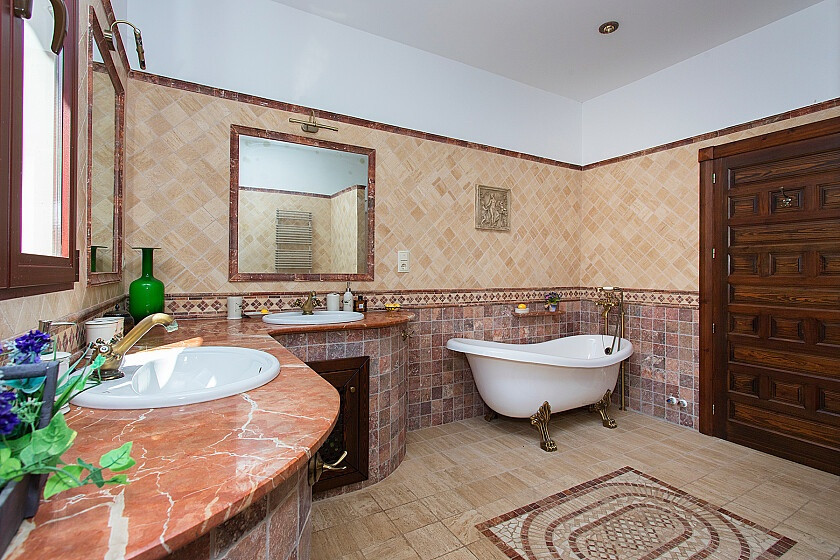 Se vende Villa - Chalet de 4 dormitorios en Costa Blanca, Alicante, España