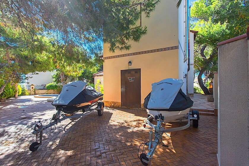 Se vende Villa - Chalet de 4 dormitorios en Costa Blanca, Alicante, España