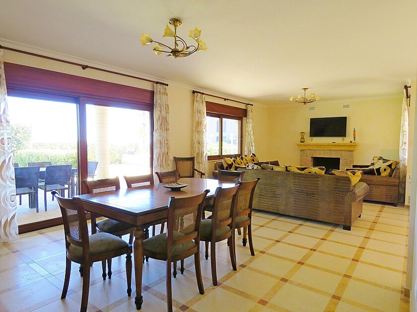 7 Bed Townhouse for sale in Cabo Roig Costa Blanca, Alicante, Spain
