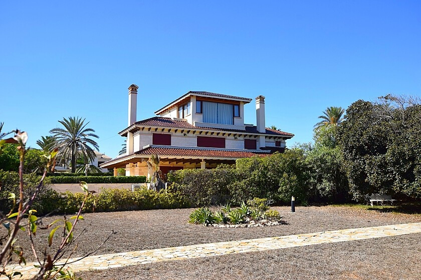 7 Bed Townhouse for sale in Cabo Roig Costa Blanca, Alicante, Spain