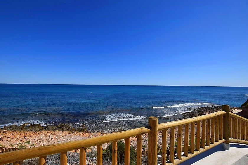 7 Bed Townhouse for sale in Cabo Roig Costa Blanca, Alicante, Spain