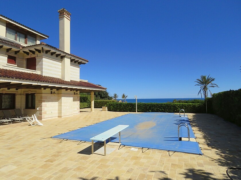 7 Bed Townhouse for sale in Cabo Roig Costa Blanca, Alicante, Spain
