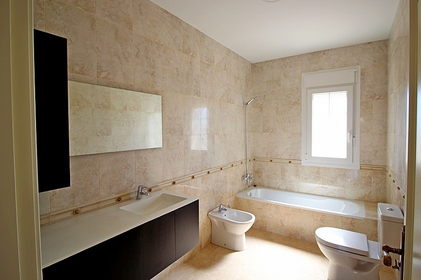 Se vende Villa - Chalet de 5 dormitorios en Costa Blanca, Alicante, España