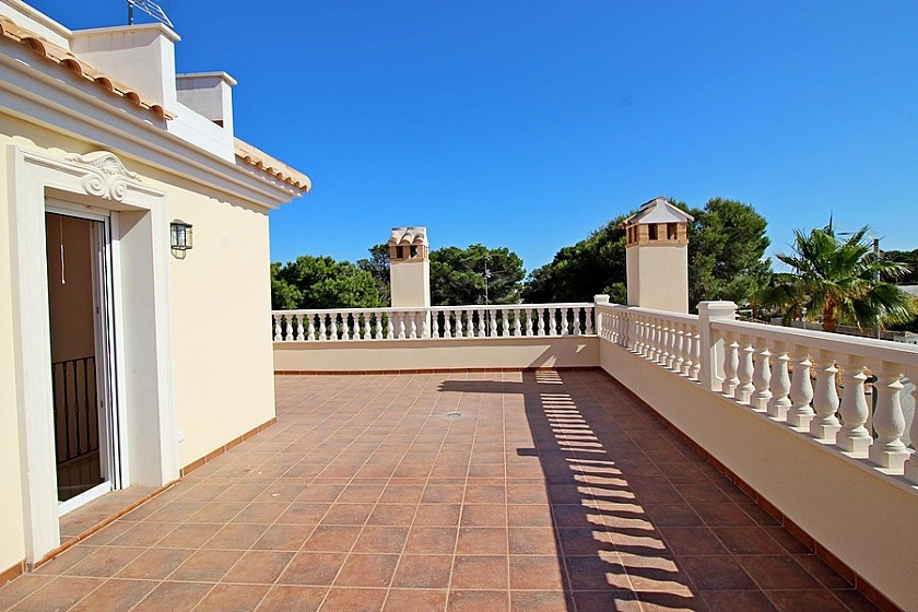 Se vende Villa - Chalet de 5 dormitorios en Costa Blanca, Alicante, España