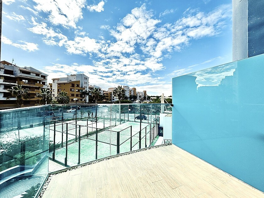 Se vende Apartamento Planta Media de 2 dormitorios en Costa Blanca, Alicante, España