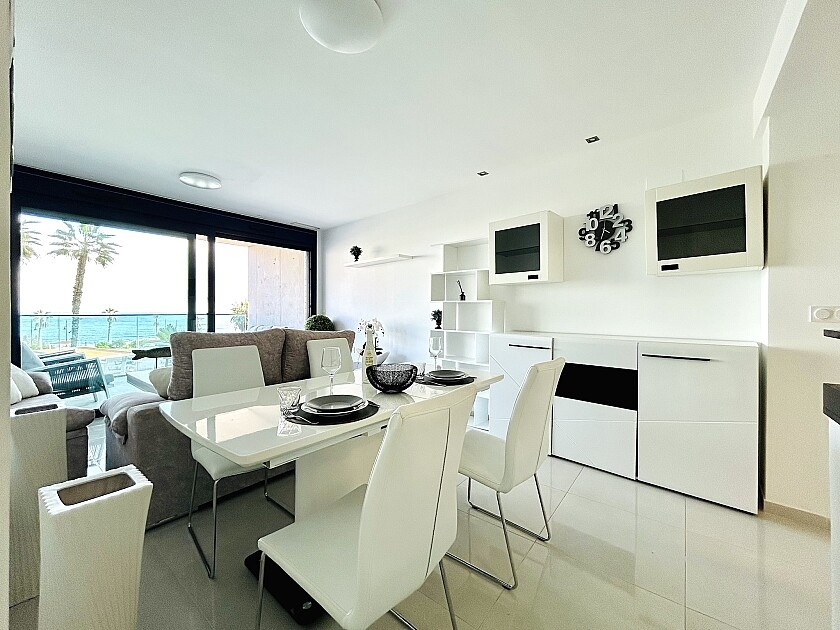 Se vende Apartamento Planta Media de 2 dormitorios en Costa Blanca, Alicante, España