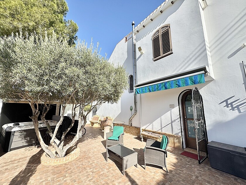 4 Bed Townhouse for sale in Villamartin Costa Blanca, Alicante, Spain