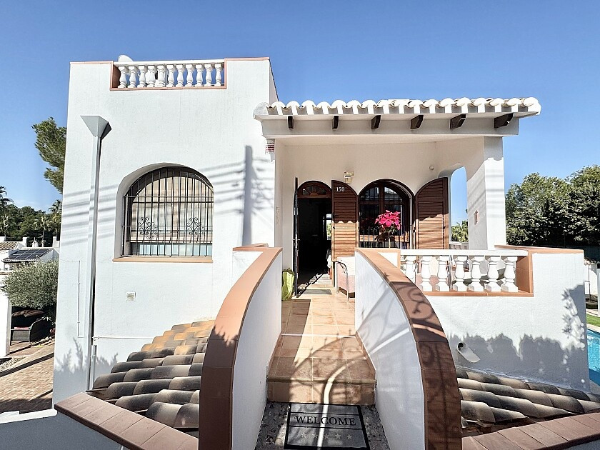 4 Bed Townhouse for sale in Villamartin Costa Blanca, Alicante, Spain