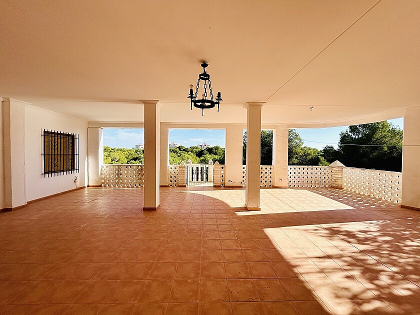Se vende Villa - Chalet de 10 dormitorios en Costa Blanca, Alicante, España