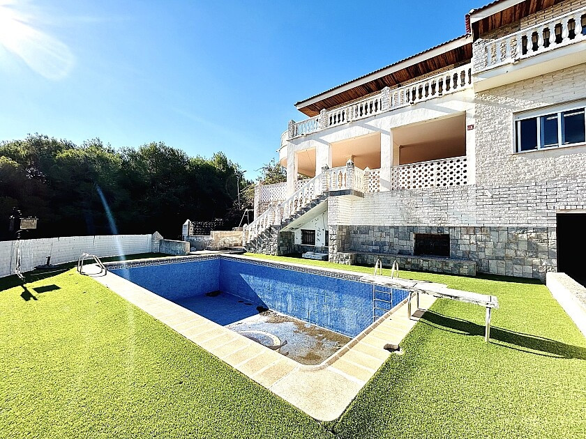 Se vende Villa - Chalet de 10 dormitorios en Costa Blanca, Alicante, España