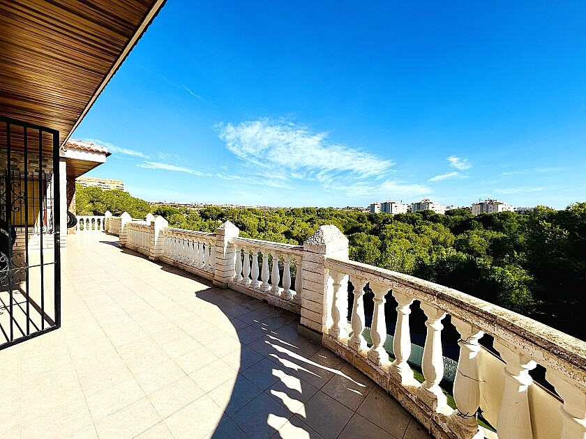Se vende Villa - Chalet de 10 dormitorios en Costa Blanca, Alicante, España