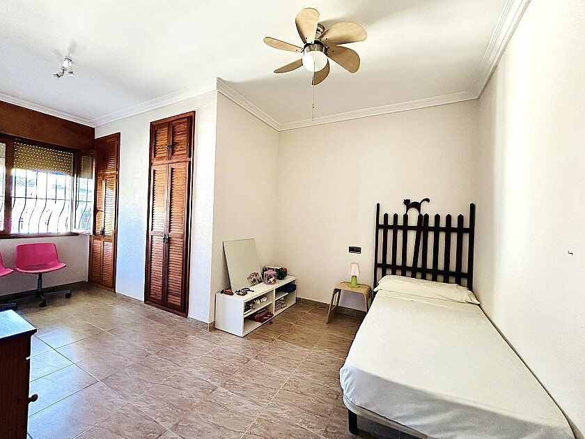 Se vende Villa - Chalet de 10 dormitorios en Costa Blanca, Alicante, España