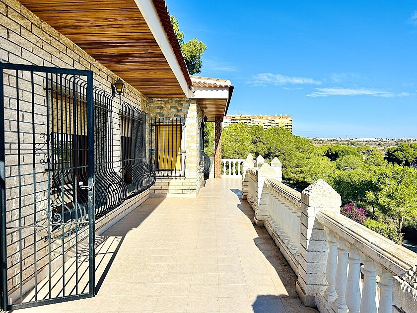Se vende Villa - Chalet de 10 dormitorios en Costa Blanca, Alicante, España