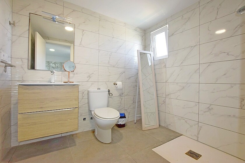 8 Bed Townhouse for sale in Rojales Costa Blanca, Alicante, Spain