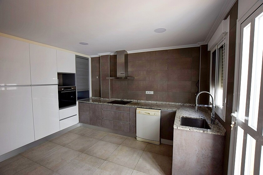 Se vende Adosada de 7 dormitorios en Costa Blanca, Alicante, España