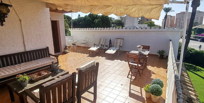 Se vende Bungalow de 5 dormitorios en Costa Blanca, Alicante, España