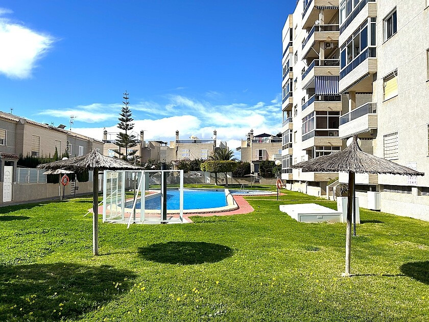 Se vende Apartamento Planta Baja de 3 dormitorios en Costa Blanca, Alicante, España