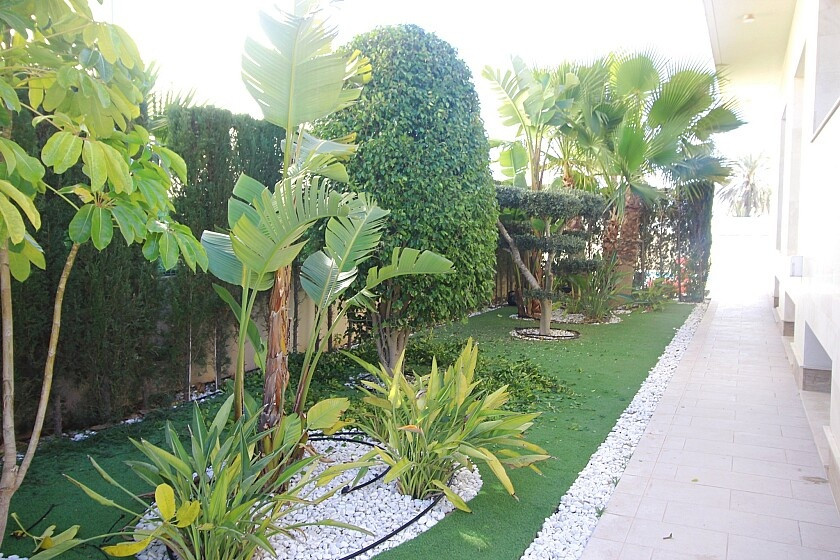 5 Bed Townhouse for sale in La Zenia Costa Blanca, Alicante, Spain