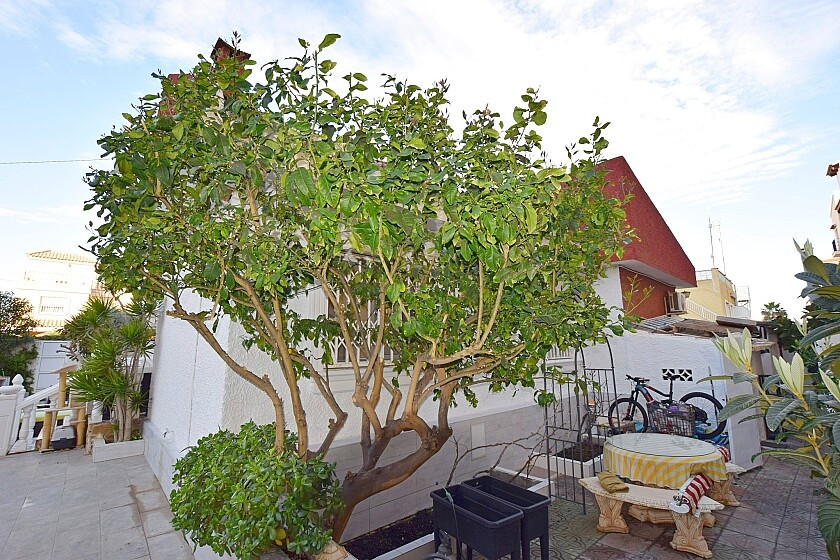 Se vende Villa - Chalet de 3 dormitorios en Costa Blanca, Alicante, España