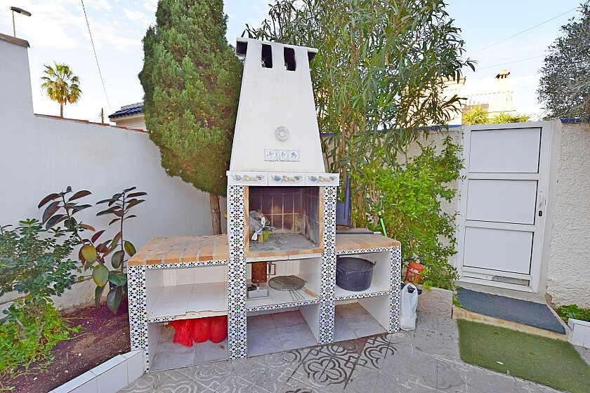 Se vende Villa - Chalet de 3 dormitorios en Costa Blanca, Alicante, España