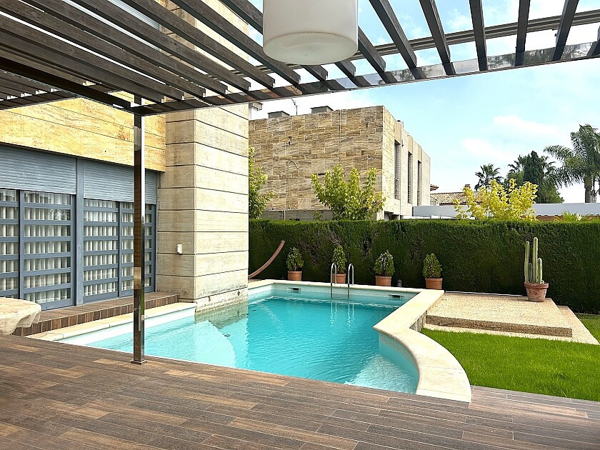 4 Bed Townhouse for sale in Dehesa De Campoamor Costa Blanca, Alicante, Spain