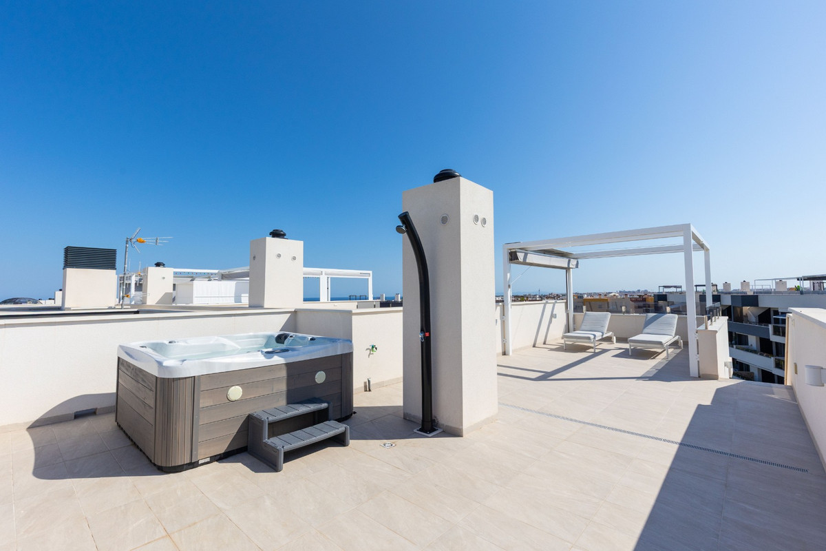 Se vende Ático de 2 dormitorios en Costa Blanca, Alicante, España