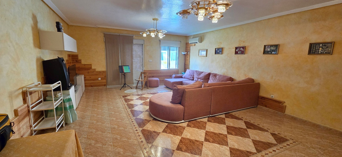 5 Bed Townhouse for sale in San Isidro Costa Blanca, Alicante, Spain