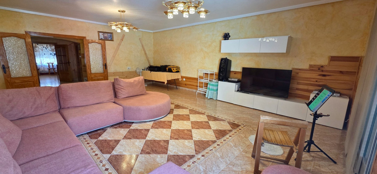 5 Bed Townhouse for sale in San Isidro Costa Blanca, Alicante, Spain