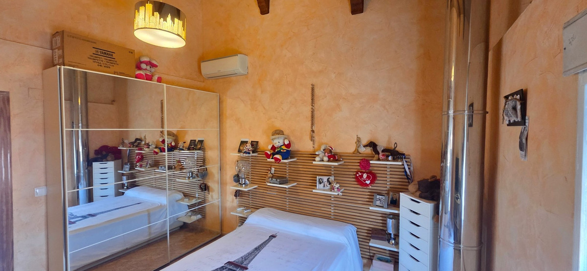 5 Bed Townhouse for sale in San Isidro Costa Blanca, Alicante, Spain