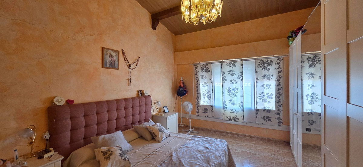 5 Bed Townhouse for sale in San Isidro Costa Blanca, Alicante, Spain