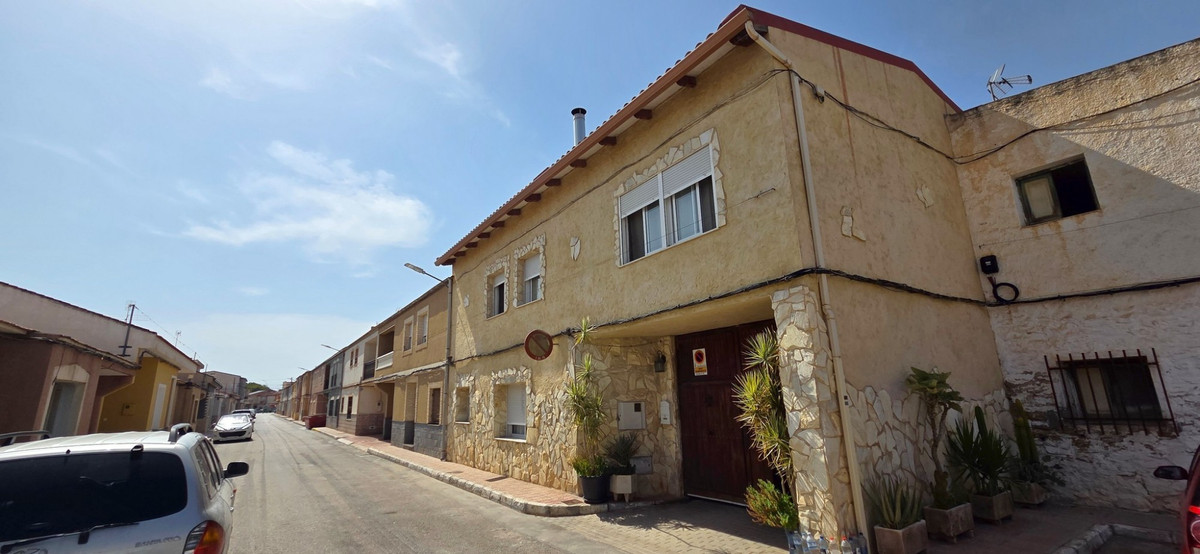 5 Bed Townhouse for sale in San Isidro Costa Blanca, Alicante, Spain