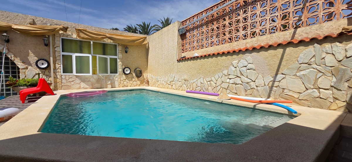5 Bed Townhouse for sale in San Isidro Costa Blanca, Alicante, Spain