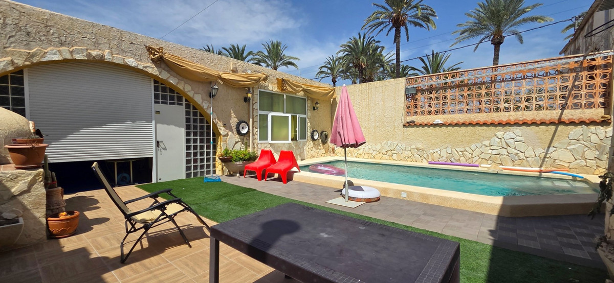 5 Bed Townhouse for sale in San Isidro Costa Blanca, Alicante, Spain