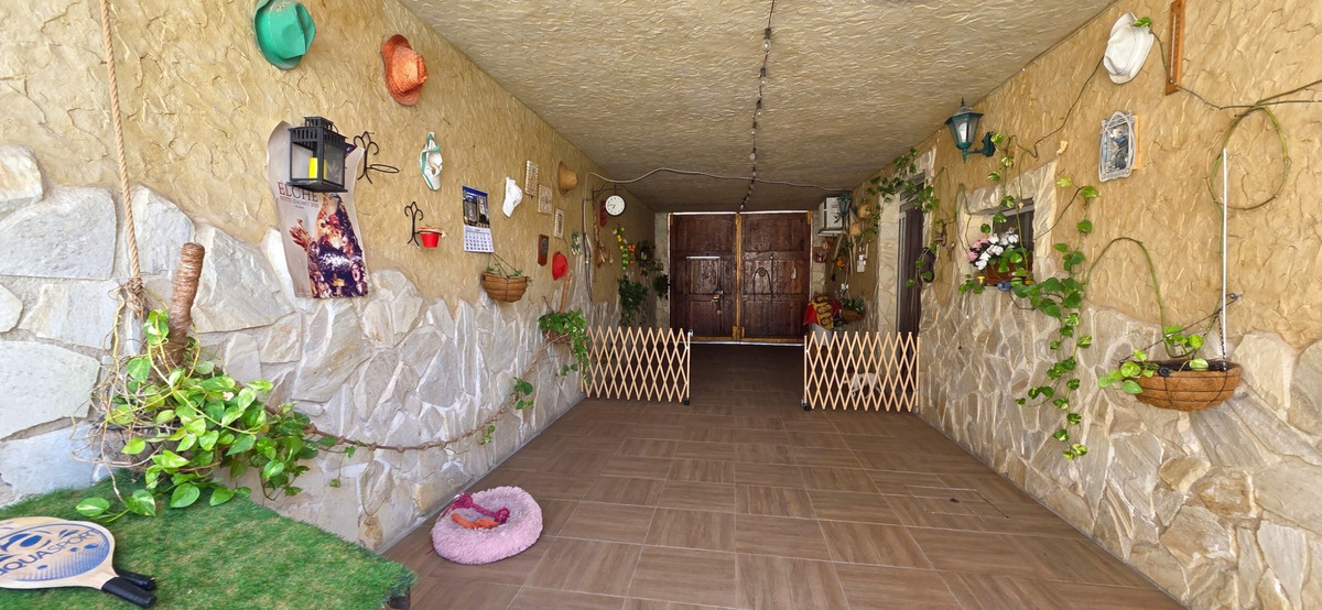 5 Bed Townhouse for sale in San Isidro Costa Blanca, Alicante, Spain