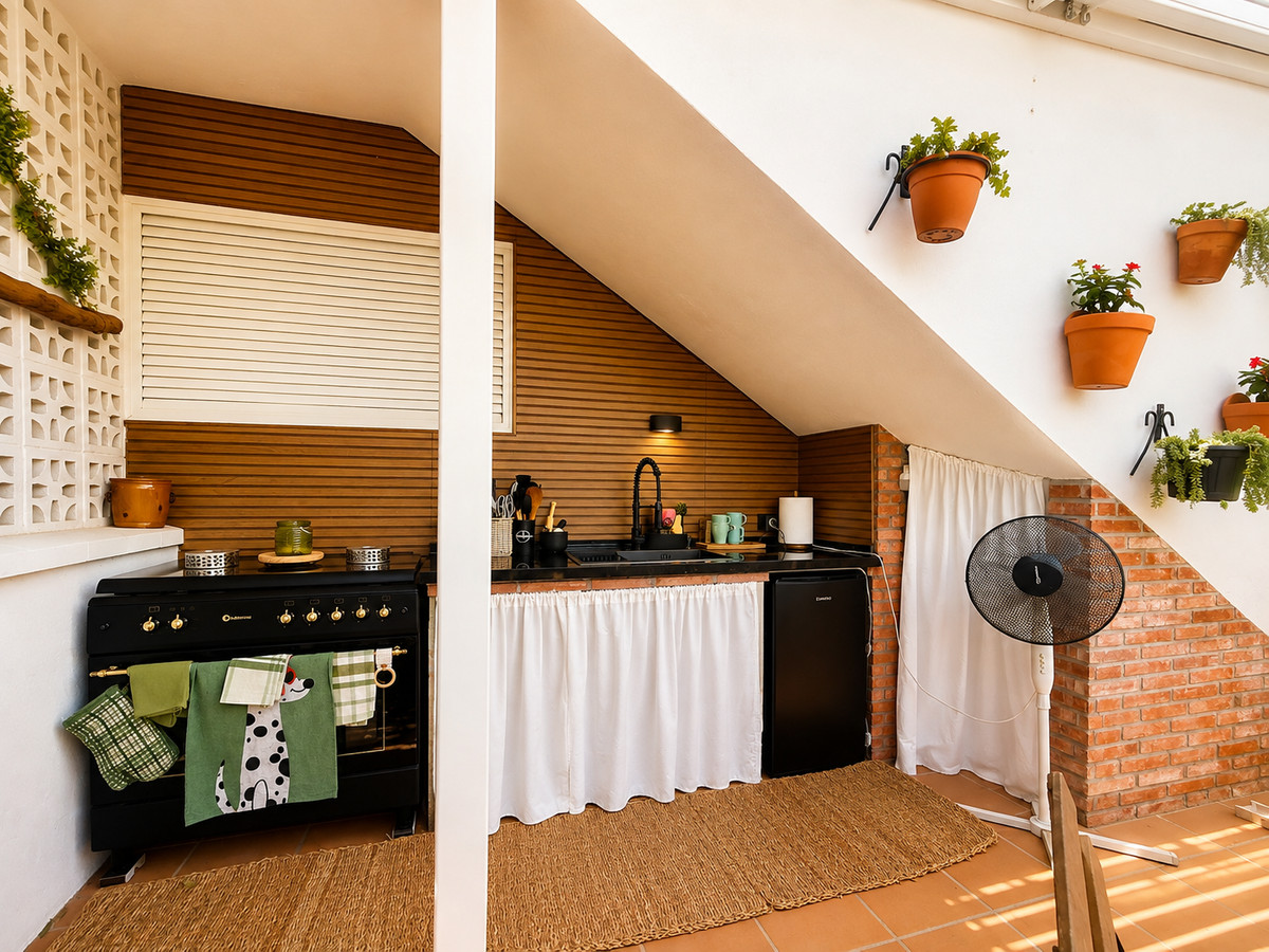 Se vende Apartamento Planta Baja de 3 dormitorios en Costa Del Sol, Cadiz, España