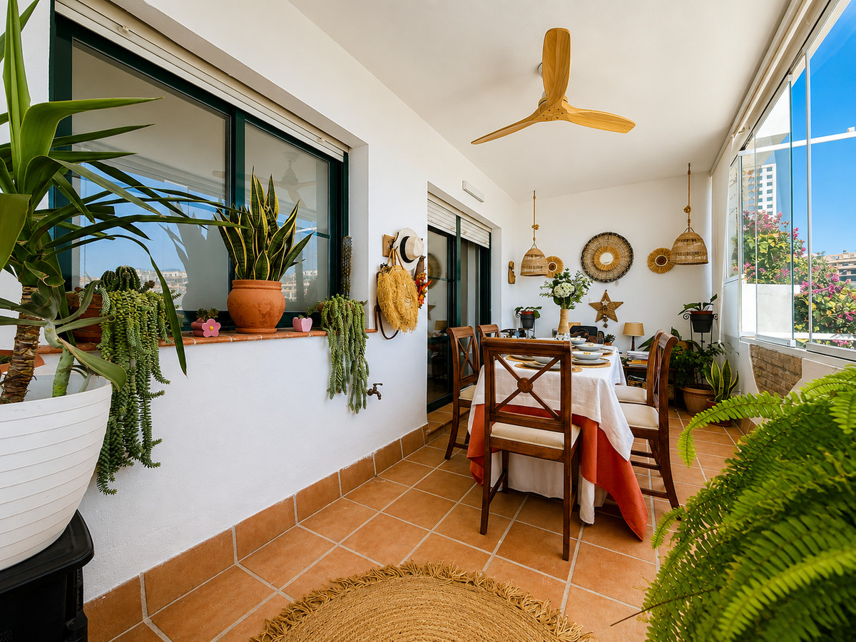 Se vende Apartamento Planta Baja de 3 dormitorios en Costa Del Sol, Cadiz, España