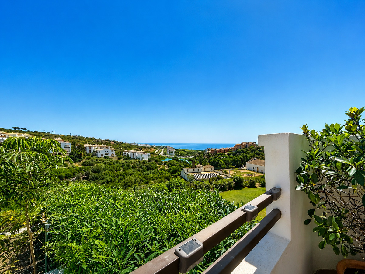 Se vende Apartamento Planta Baja de 3 dormitorios en Costa Del Sol, Cadiz, España