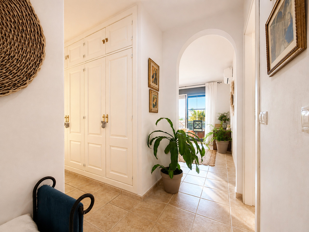 Se vende Apartamento Planta Baja de 3 dormitorios en Costa Del Sol, Cadiz, España
