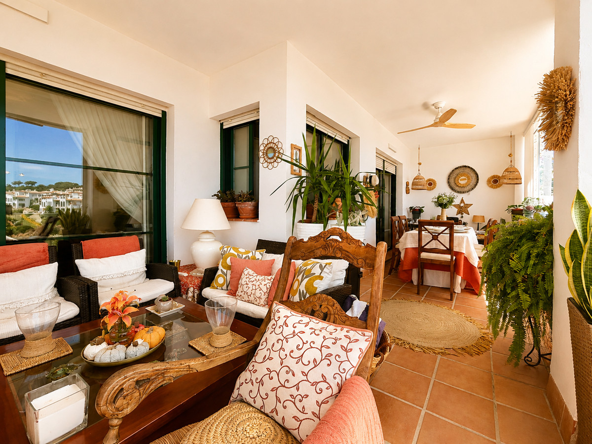 Se vende Apartamento Planta Baja de 3 dormitorios en Costa Del Sol, Cadiz, España