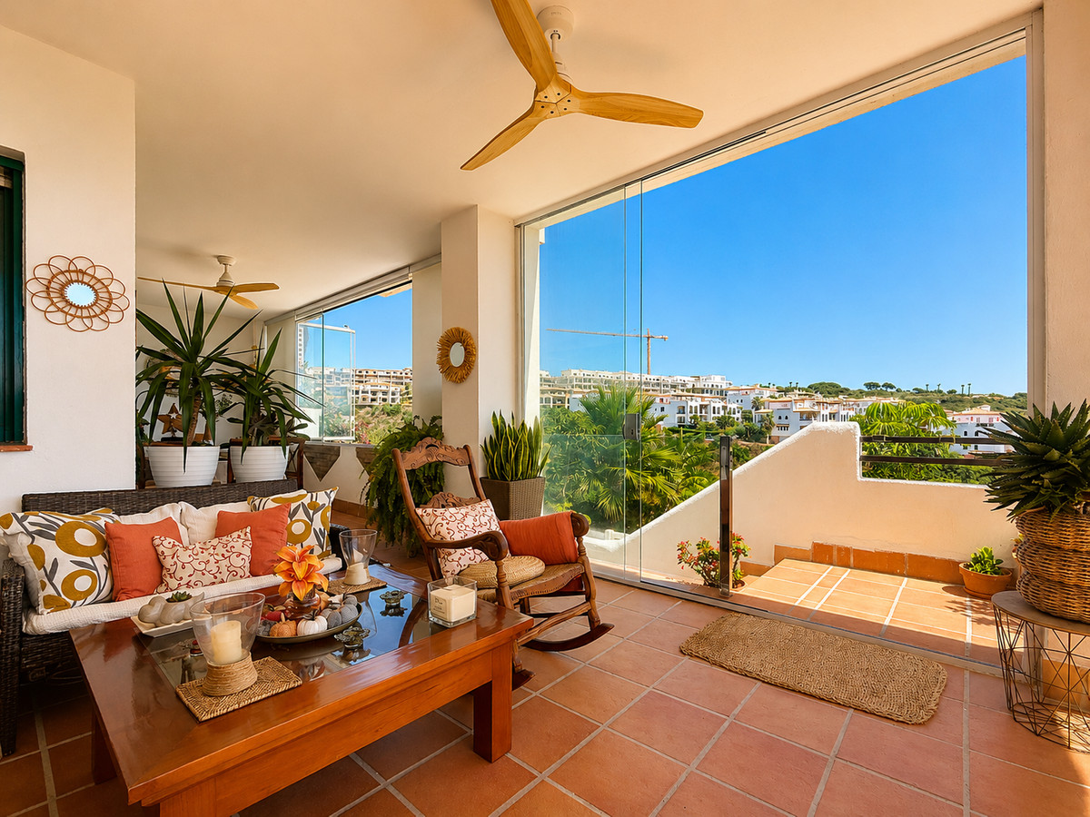 Se vende Apartamento Planta Baja de 3 dormitorios en Costa Del Sol, Cadiz, España