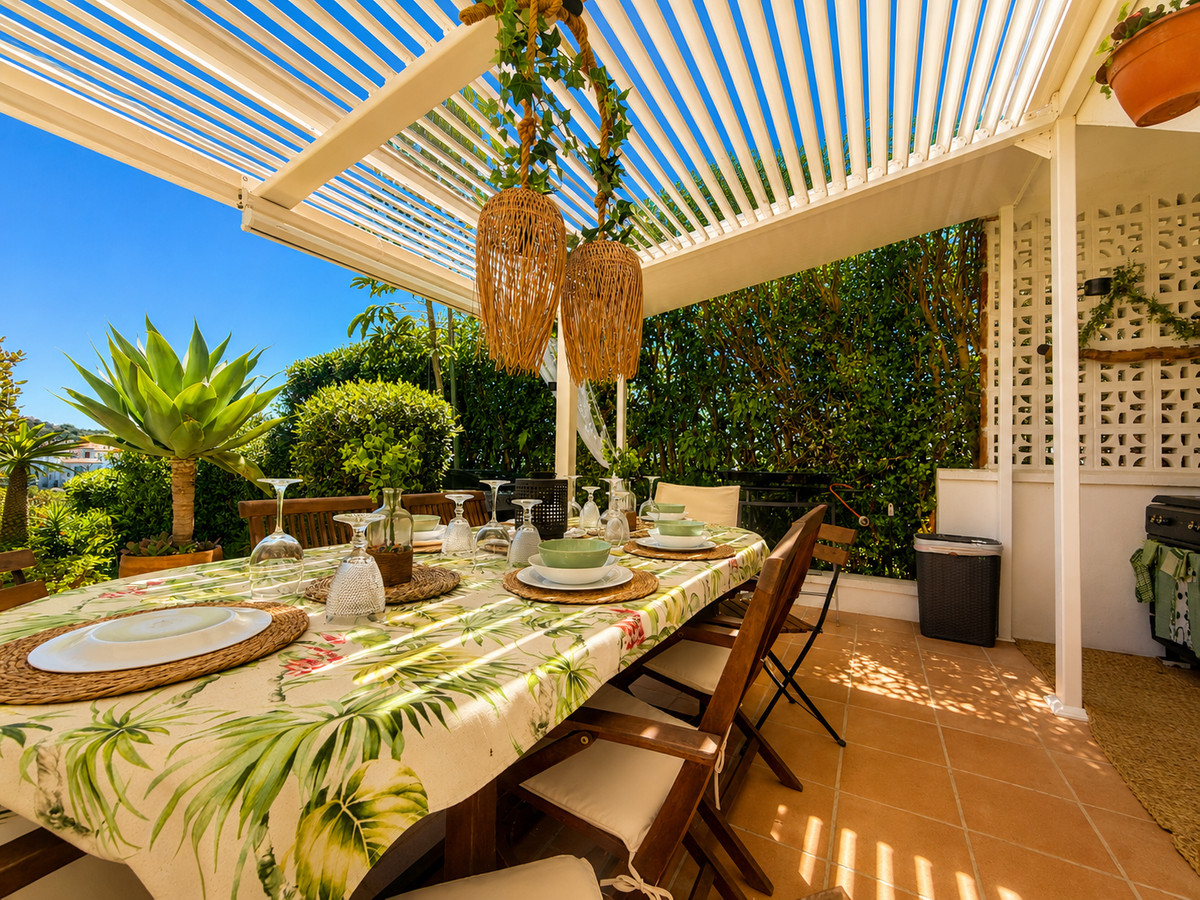 Se vende Apartamento Planta Baja de 3 dormitorios en Costa Del Sol, Cadiz, España