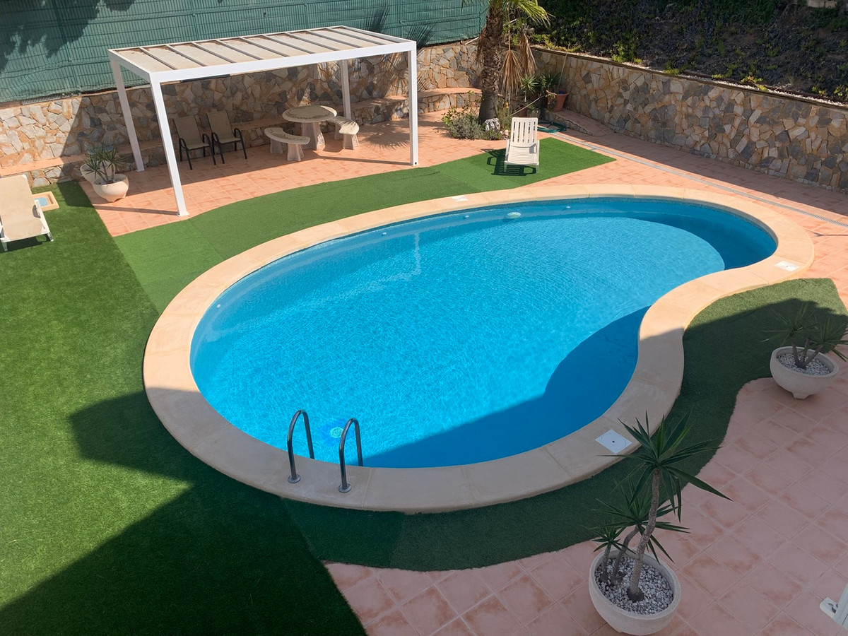 4 Bed Townhouse for sale in Villamartin Costa Blanca, Alicante, Spain