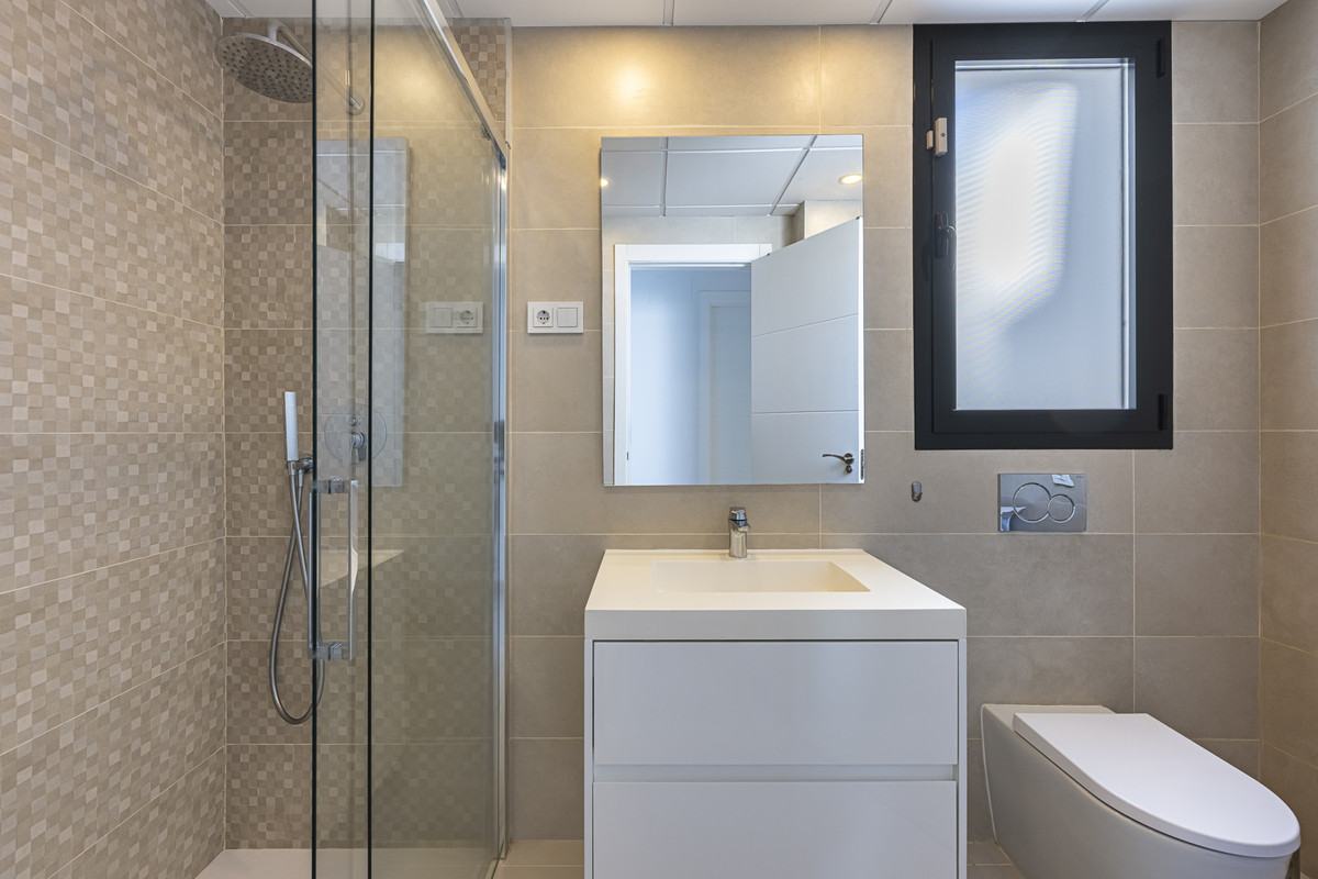 3 Bed Apartment for sale in Estepona Costa Del Sol, Málaga, Spain