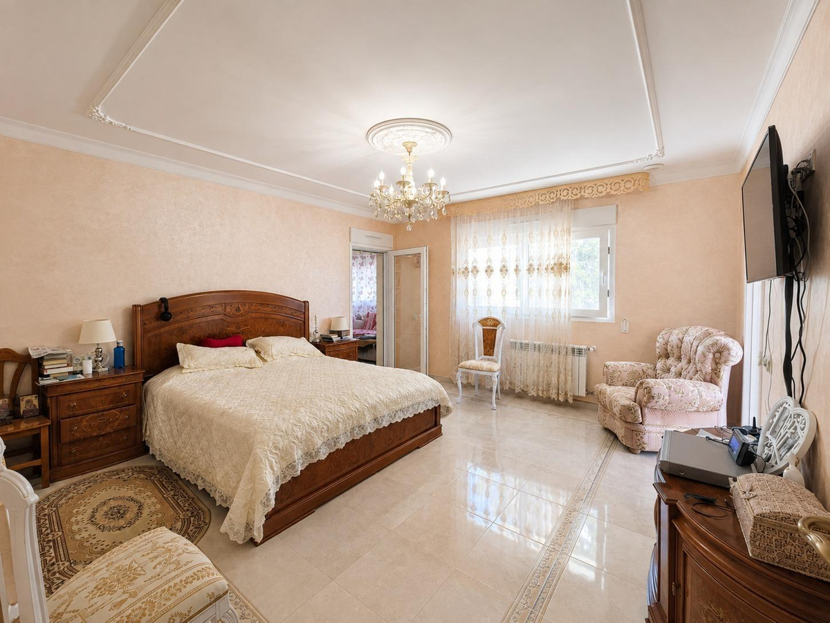 12 Bed Townhouse for sale in Cabo Roig Costa Blanca, Alicante, Spain