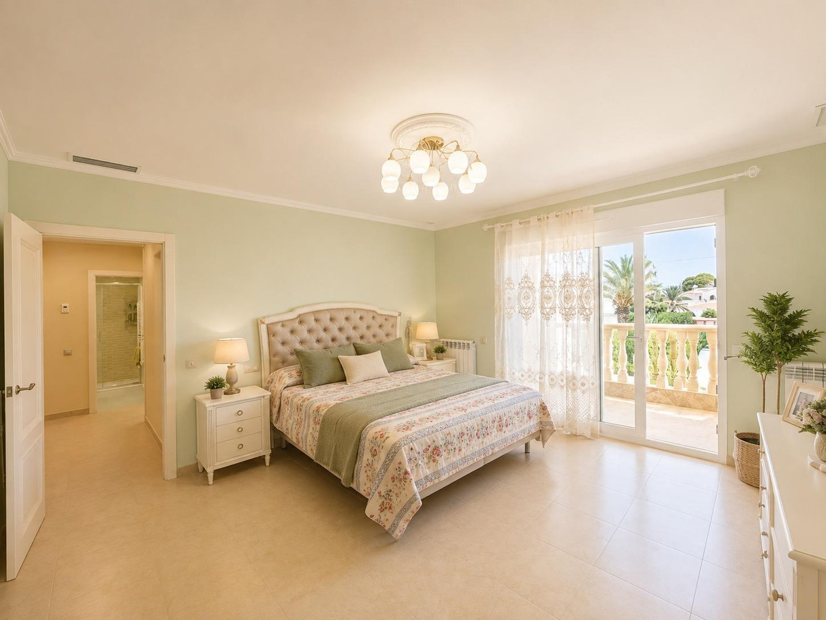 12 Bed Townhouse for sale in Cabo Roig Costa Blanca, Alicante, Spain