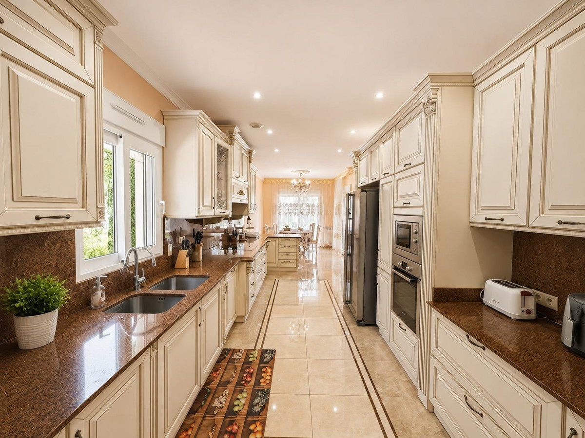 12 Bed Townhouse for sale in Cabo Roig Costa Blanca, Alicante, Spain
