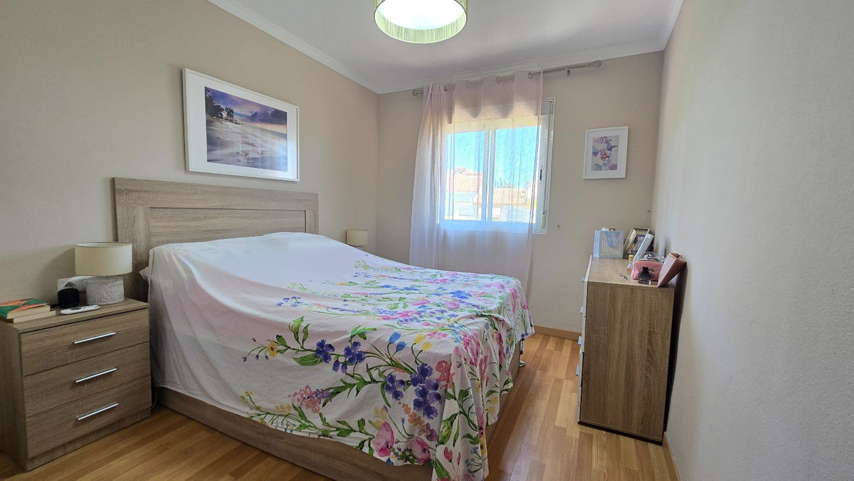 Se vende Apartamento Planta Baja de 3 dormitorios en Costa Del Sol, Málaga, España